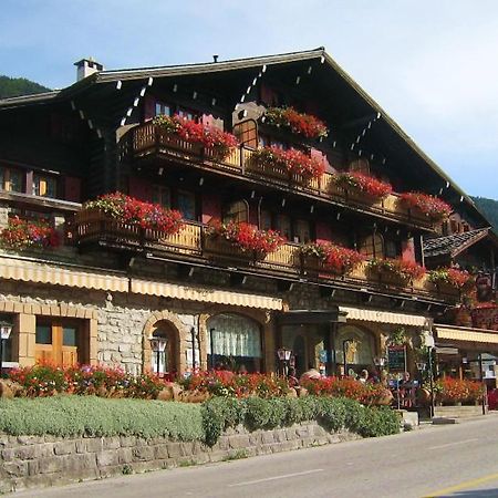 Hotel Au Manoir D'Anniviers Vissoie Esterno foto